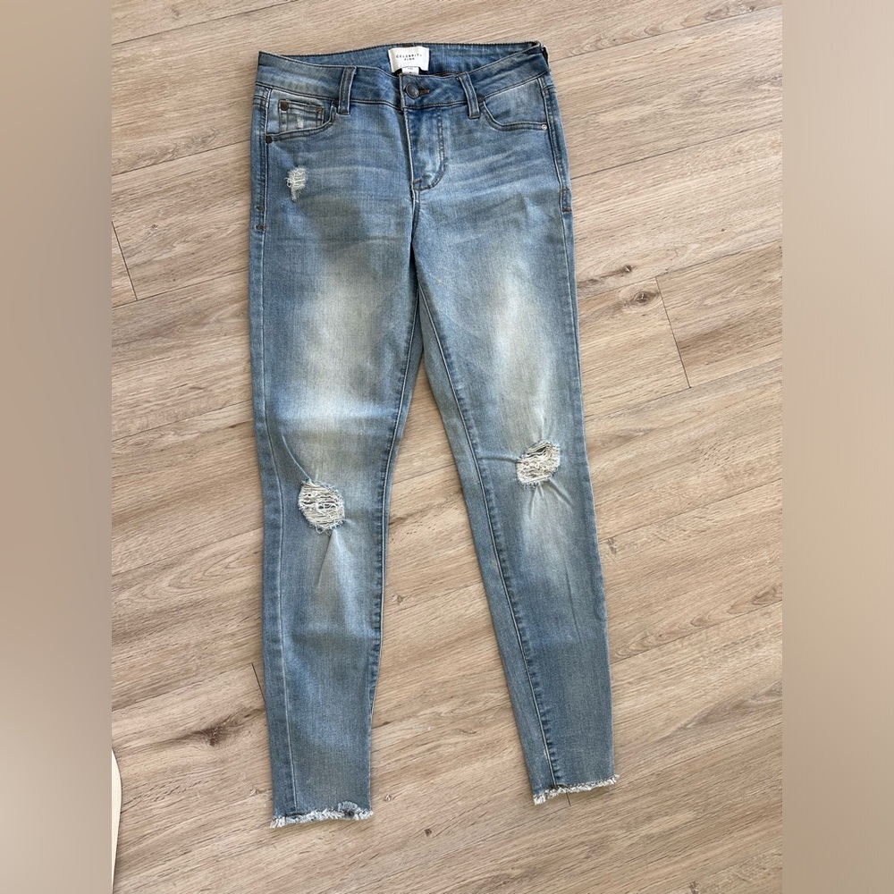 (New) Selling Brand New Women’s Jeans from Target